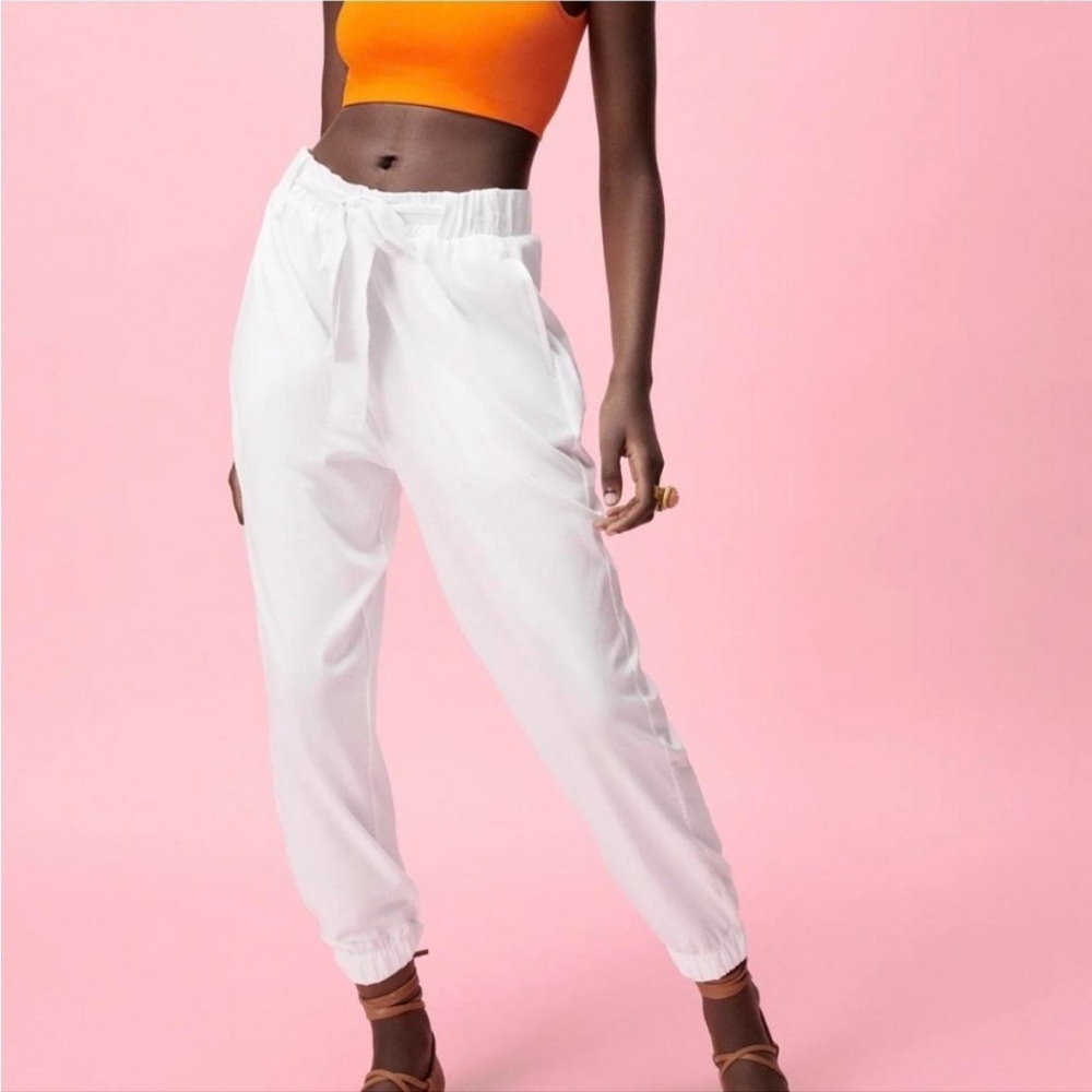 NWOT! Zara White High Waist Bow Joggers. Size Small.
